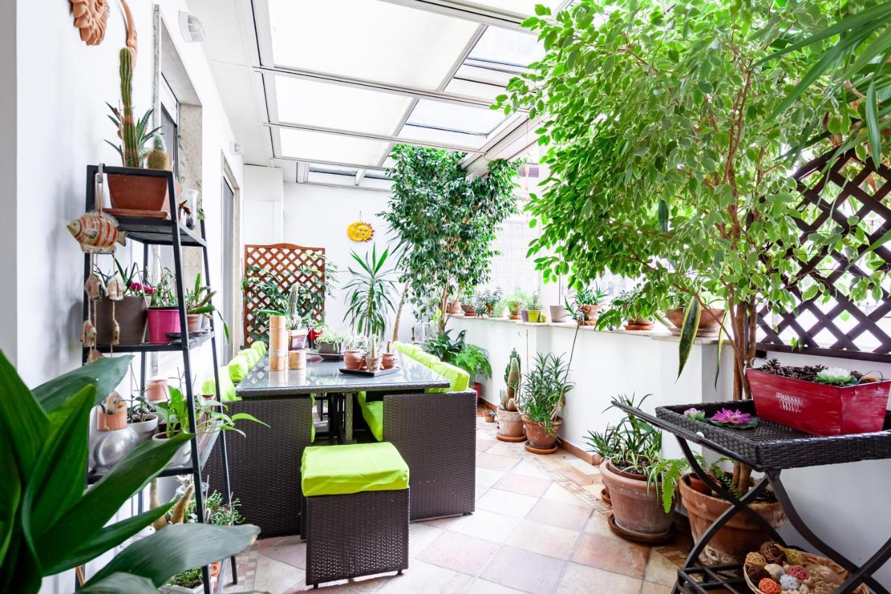 Beatrice Apartment *